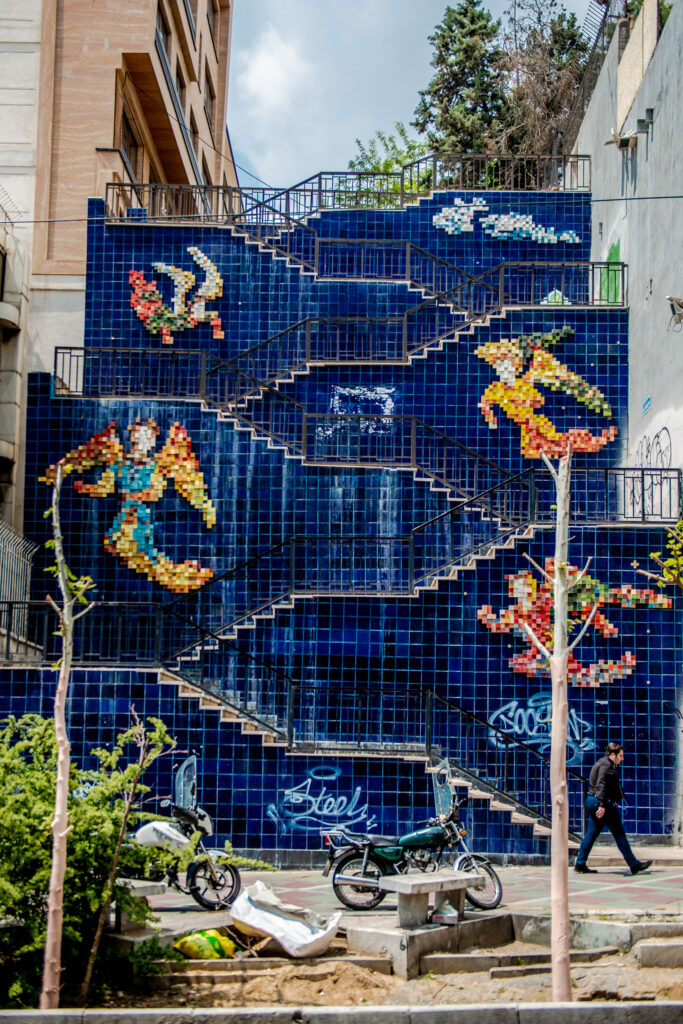 MAB exibe arte urbana do Irã