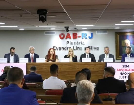 Posse da Comissão de Direito Constitucional cinema