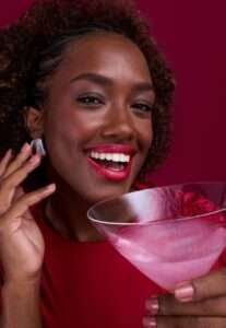 Avon traz lançamentos e se consolida como a marca de maior portfólio de maquiagem de longa duração Beleza