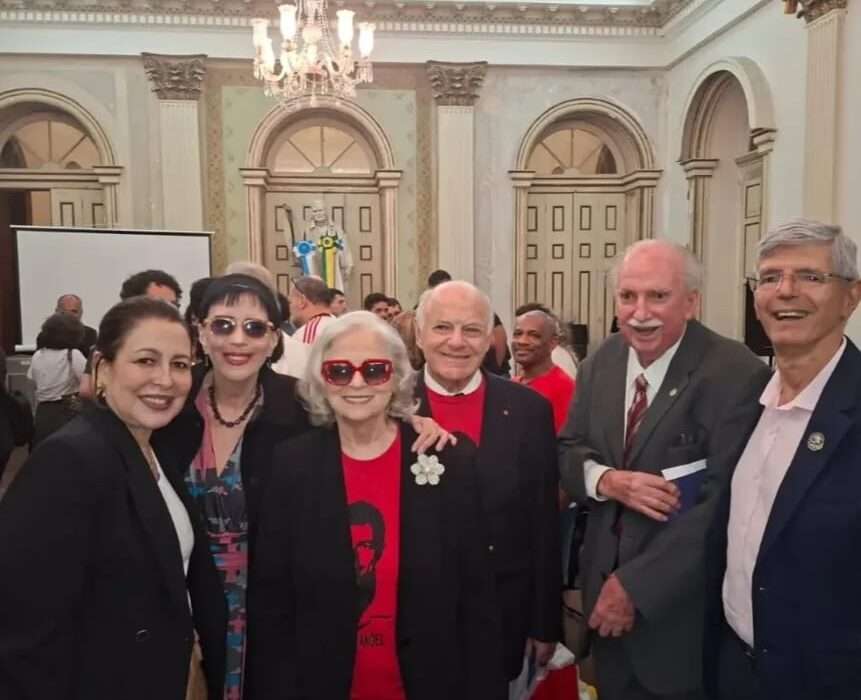 Diplomação póstuma a Stuart Angel reuniu amigos e personalidades históricas Rio de janeiro
