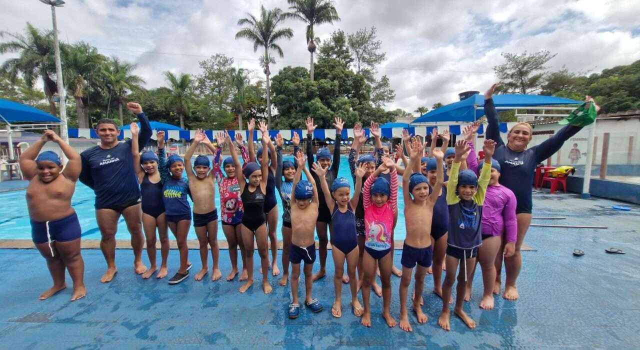 Programa Raias do Amanhã abre matrículas para aulas gratuitas de natação em Goiânia Diversão