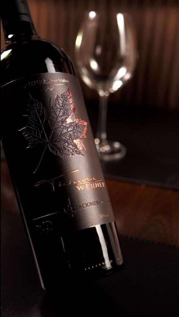 Ticiana Werner lança vinho exclusivo para celebrar os 18 anos do restaurante Gastronomia