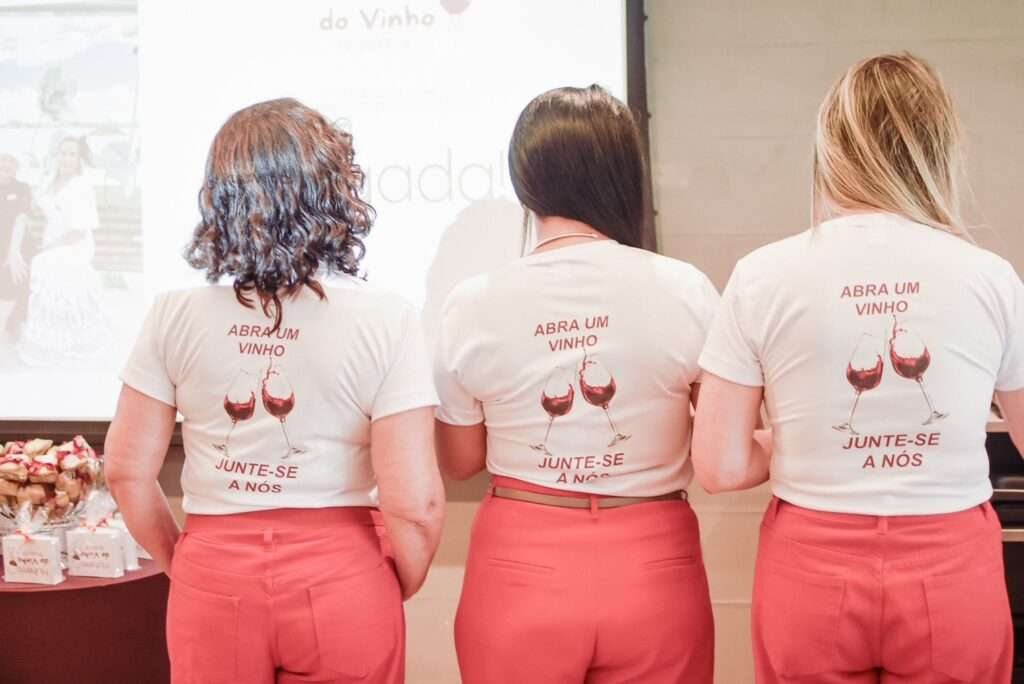 Mulheres do Vinho de Brasília celebram 1 ano com almoço memorável e lançamento de Podcast negócios