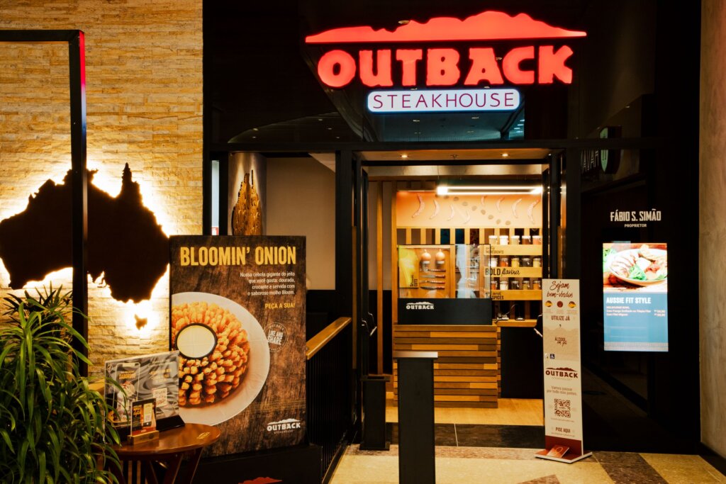 Outback Steakhouse inaugura unidade no Conjunto Nacional