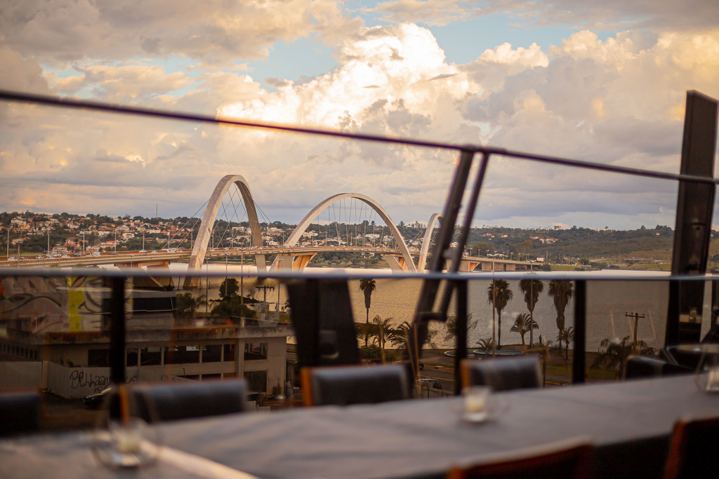 Rooftop do Santé Lago passa a abrir para o almoço todos os dias