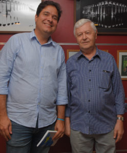 Brasiliense radicada em Luanda lança livro sobre educação ambiental,em Brasília Colunismo Social