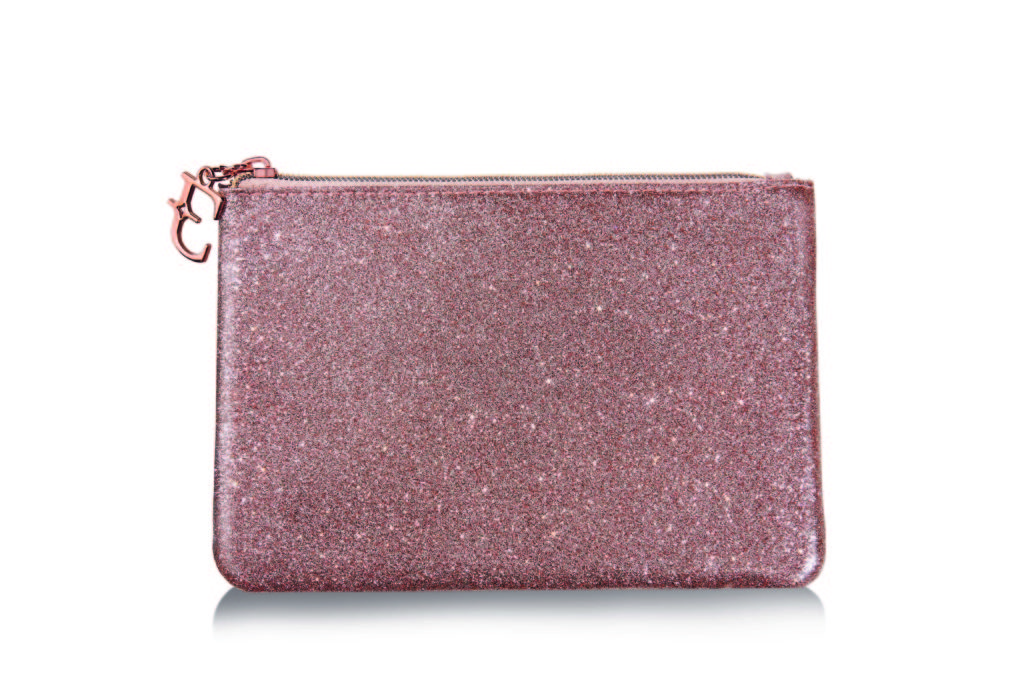 SE JOGUE NO CARNAVAL COM A NOVA COLEÇÃO KISS ME SUPER GLITTER Beleza