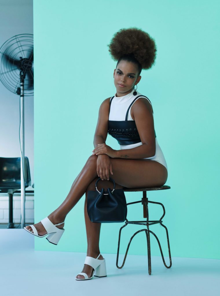 Arezzo apresenta squad poderoso em sua nova campanha de inverno 2019 Moda