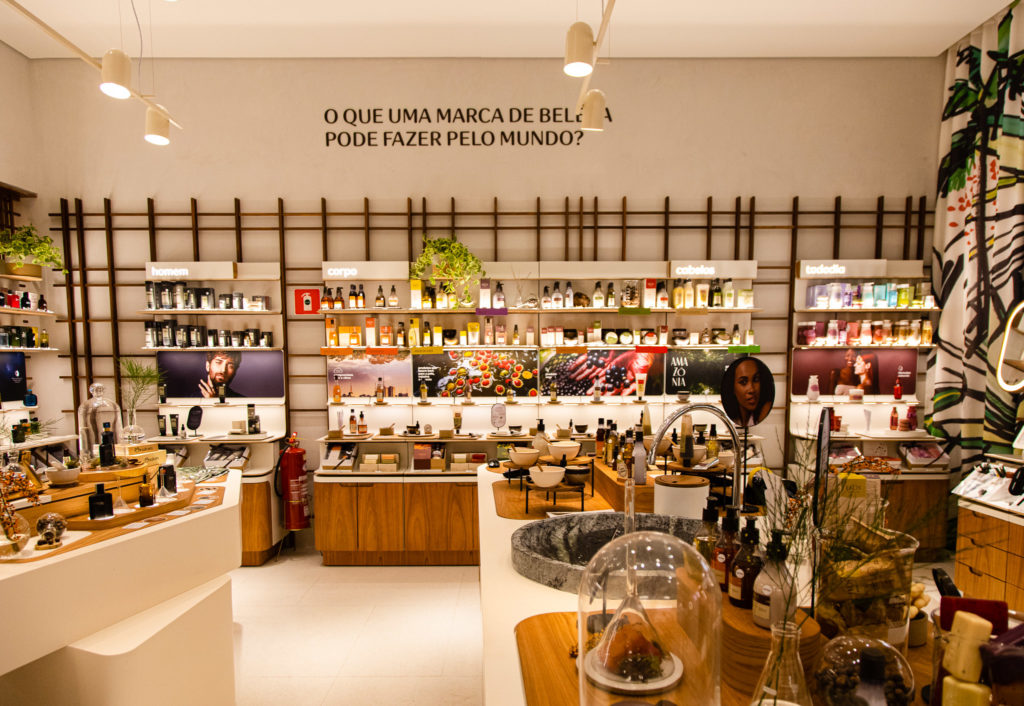 Natura inaugura seu novo conceito de loja própria no Conjunto Nacional Beleza