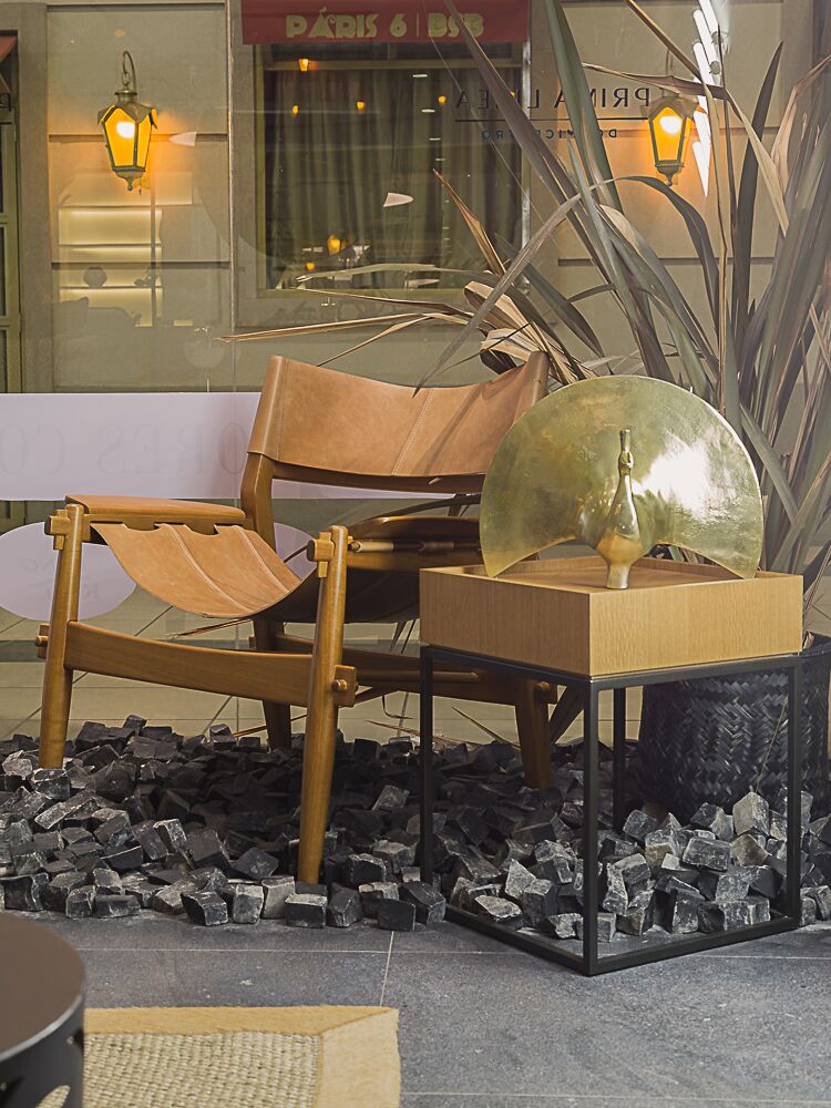 Quarto masculino jovem tem como inspiração traços de Brasília Decoração