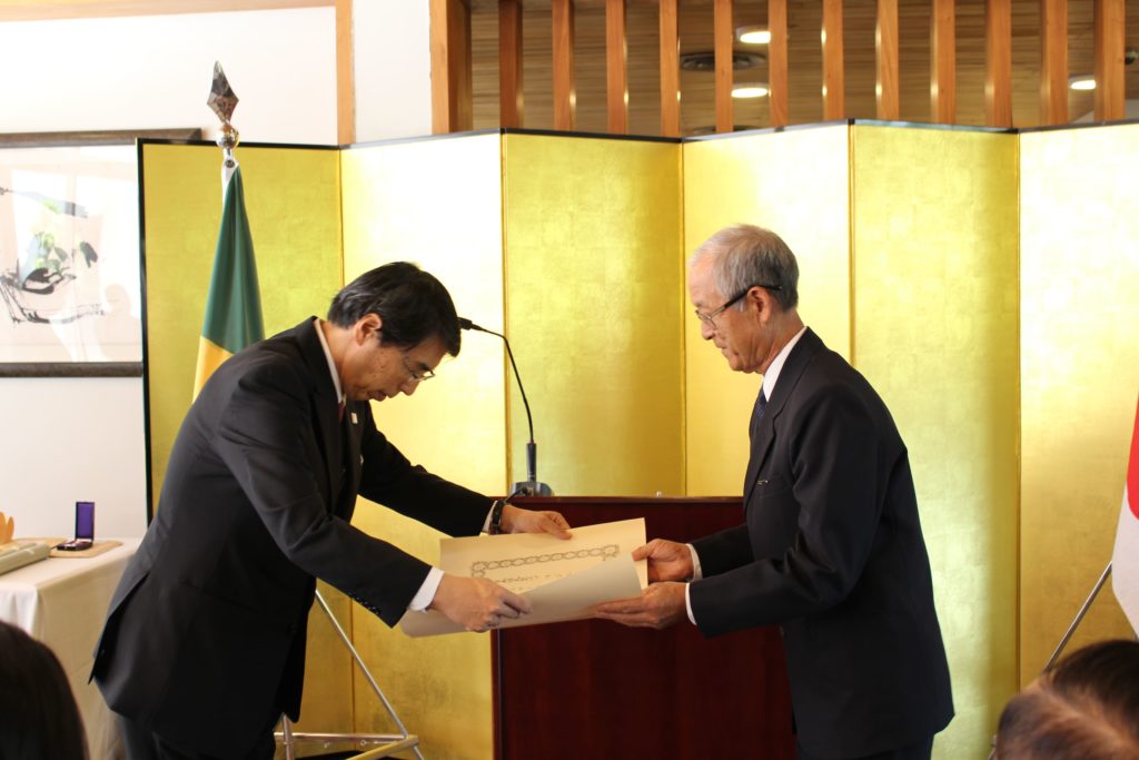 Moradores de Brasília recebem condecoração do Japão Notícias