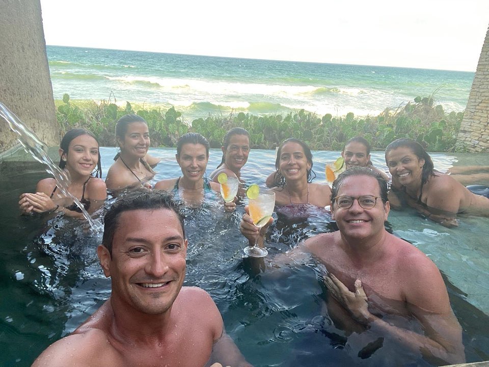 Grupo de Brasília aproveita dias de descanso em refúgio alagoano Decoração