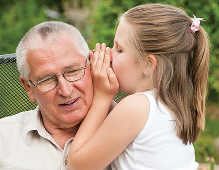 Chega a Brasília o primeiro aparelho auditivo com inteligência artificial Saúde
