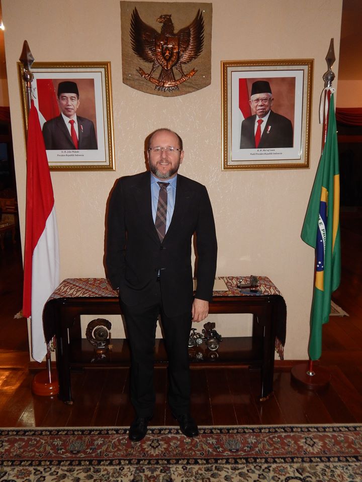 Em apresentação na embaixada da Indonésia, jornalistas de Brasília falam da experiência no país Eventos