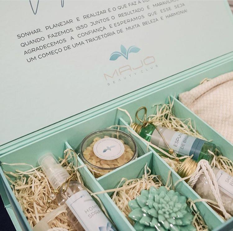 Cosméticos são uma opção certeira para presente Beleza