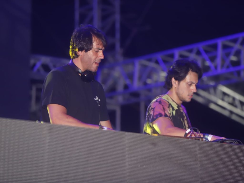 Pré Réveillon de Álvaro Garnero em Jericoacoara atrai celebridades Colunismo Social