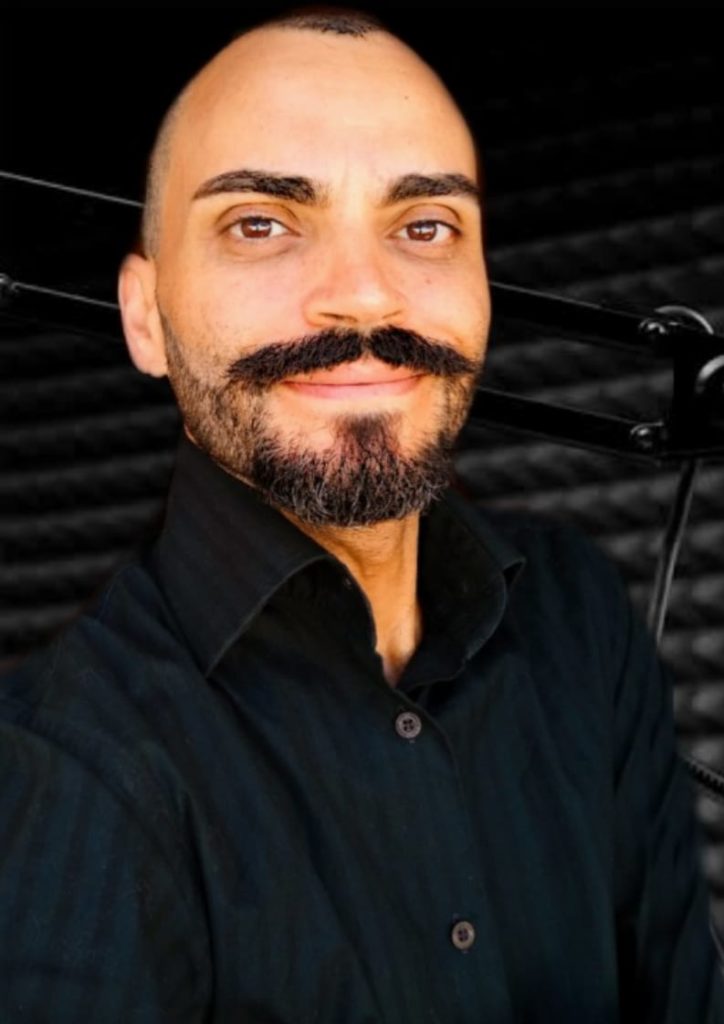 Du Monteiro, locutor de chamadas da TV, aponta como o mercado está se reinventando com a crise do covid-19 Investimento