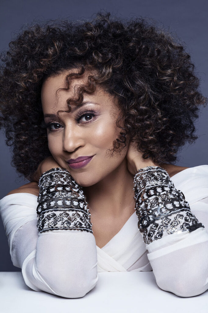 Teatro Rival Refit nos tempos das lives Cultura