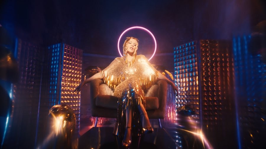 Kylie Minogue lança clipe e single “Magic” Música