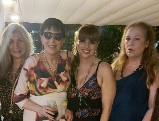 Yacy Nunes e Ionne Groff comemoraram aniversário com amigos históricos e queridos Colunismo Social