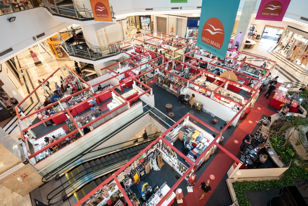 Feira dos Países fica até o dia 4 de novembro no Pátio Colunismo Social