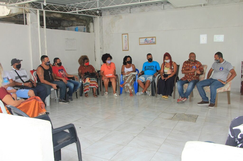 Márcio Ribeiro Reis e Edimara Celi realizaram encontro em Padre Miguel e Bangu. Política