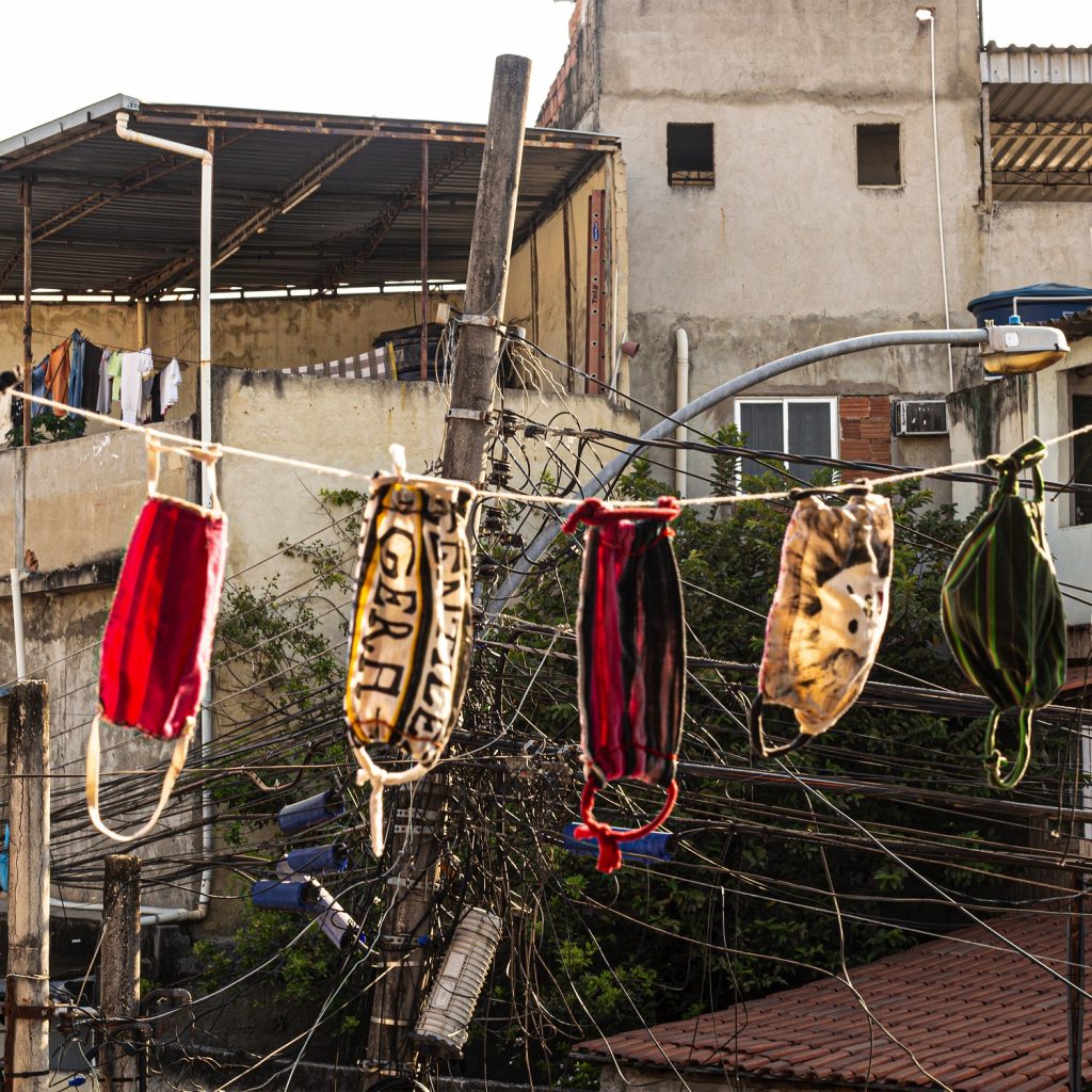 Grupo Lata Doida antecipa novo EP e reflete sobre a invisibilidade social durante a pandemia com o single “Da máscara que ninguém vê” Notícias