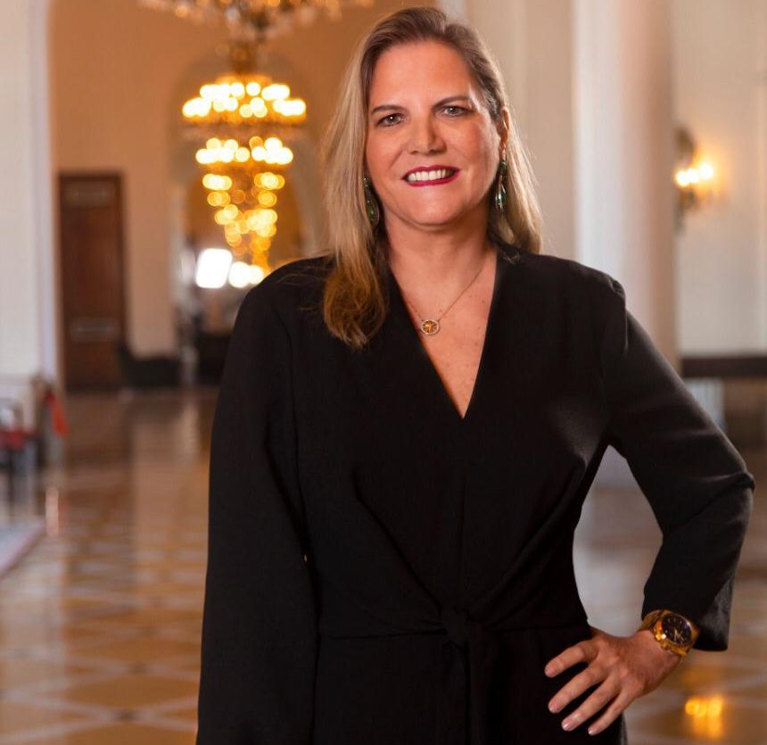 Maninha Barbosa prepara livro de memórias e boas recordações.