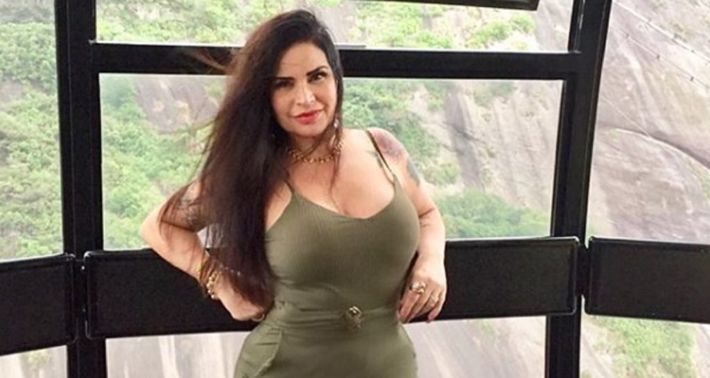 Eduardo Costa envia música para Solange Gomes e pede pra ela ouvir fazendo amor!