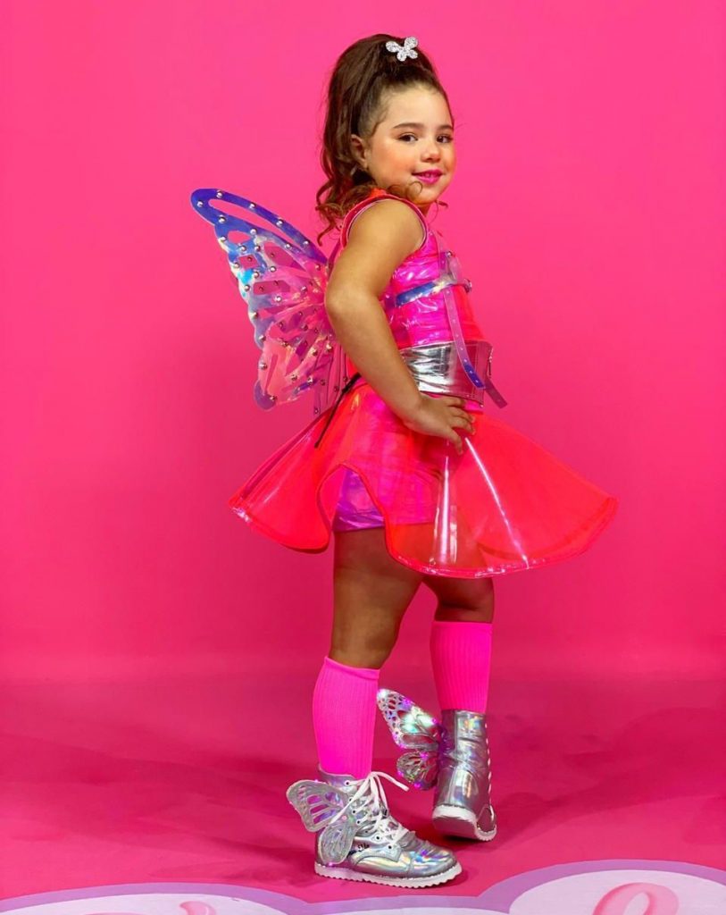 Sophia Eldo, lança seu primeiro vídeo clipe e recebe elogios de famosos