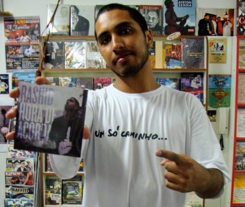 Rashid celebra 10 anos de EP de estreia Hora de Acordar com documentário Música