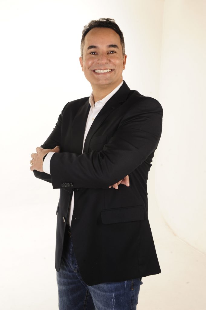 Marcelo Moraes, diretor de marketing do Rio Othon Palace, é considerado um dos reis da noite carioca