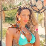 Musa fitness Tata Furtado curte fim de ano na Bahia Colunismo Social