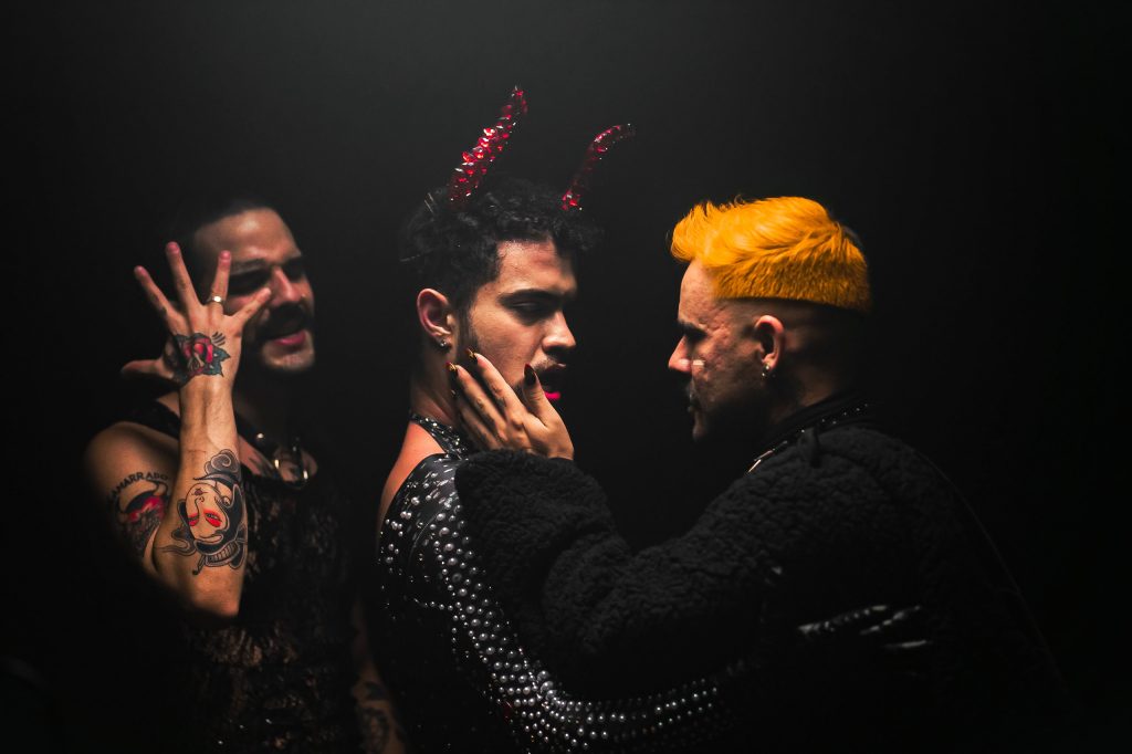 Brasilienses Piettro, Fiákra e Amaro lançam videoclipe Espírito Notícias