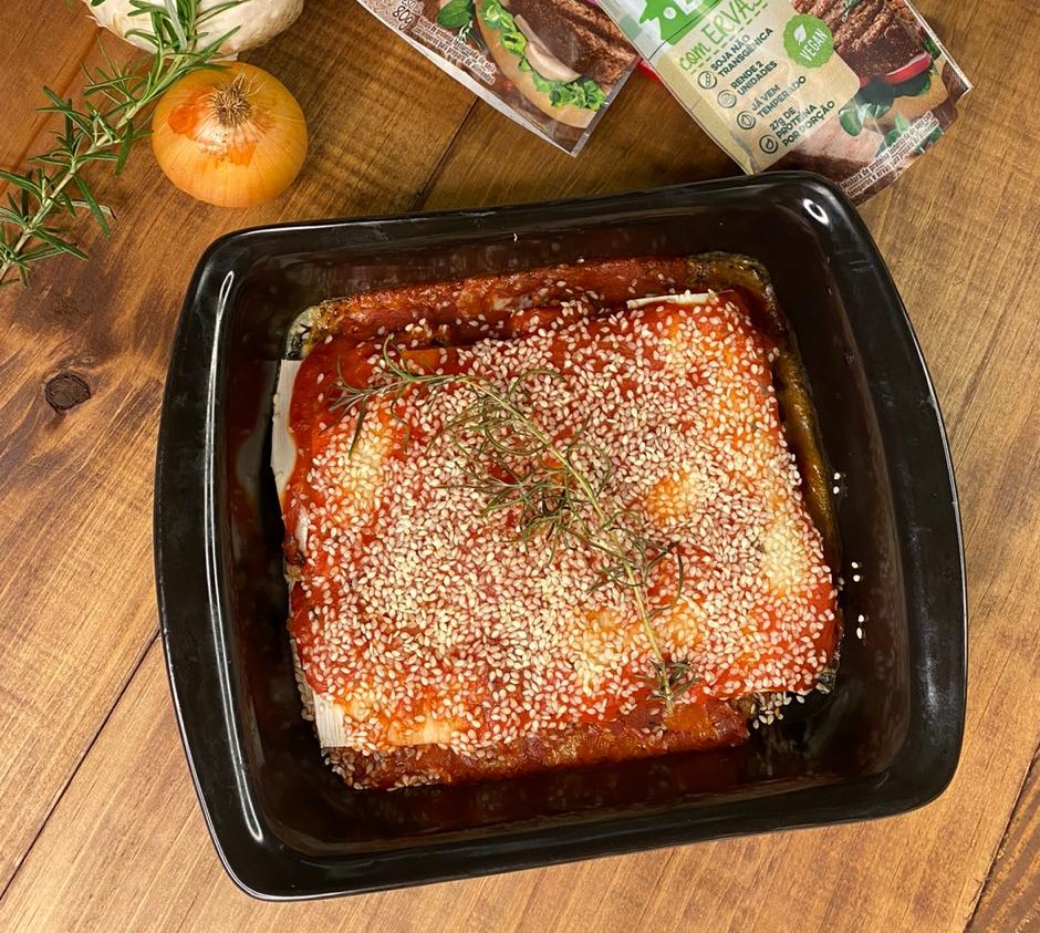 Chefs renomados desenvolvem receitas com carne vegetal em desafio online