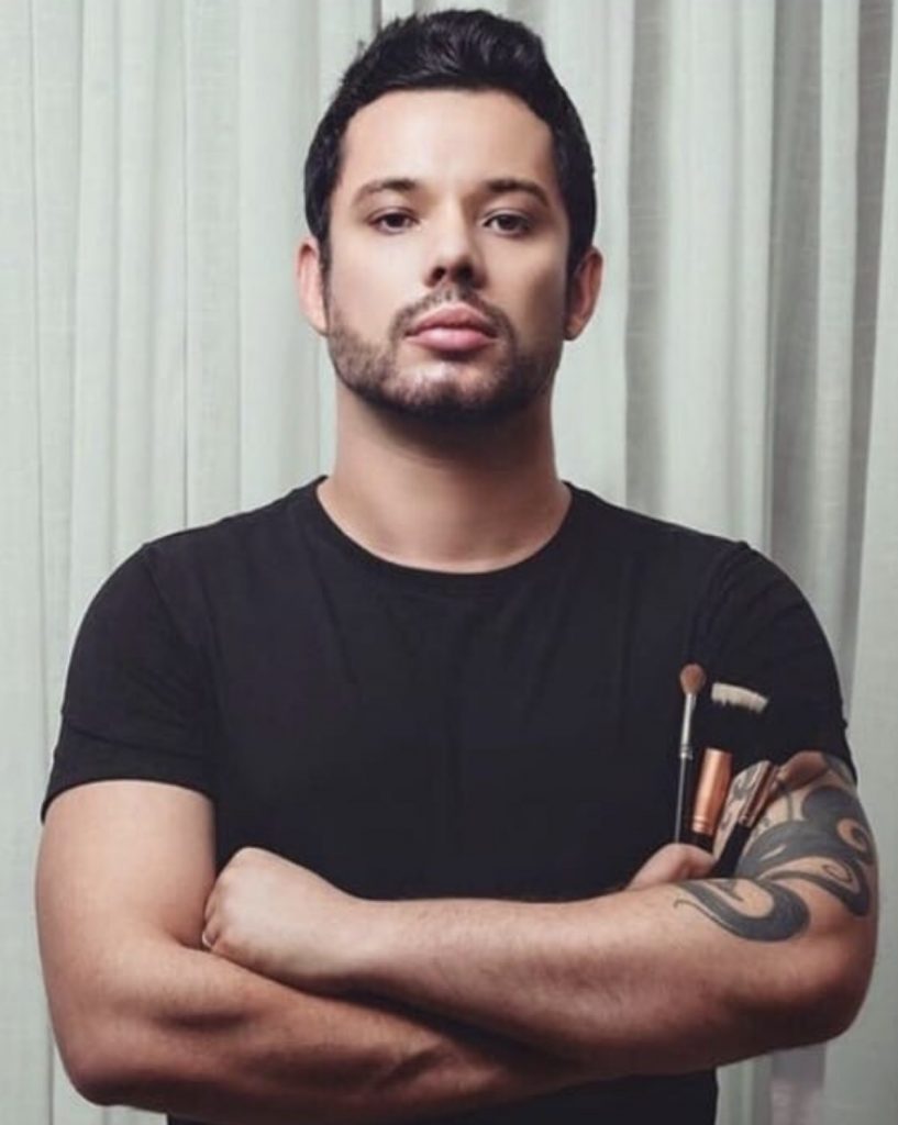 Mar, piscina e sol podem detonar o cabelo Beleza