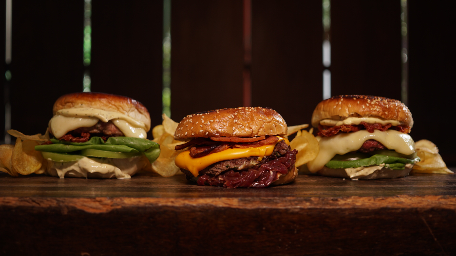 Dudu Bar lança burgers em seu cardápio