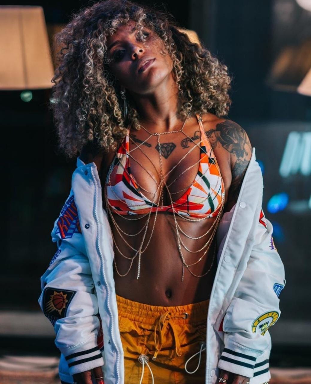 Com grande visibilidade no Instagram, Nanah relança vídeos do EP Sexo Frágil na plataforma Música