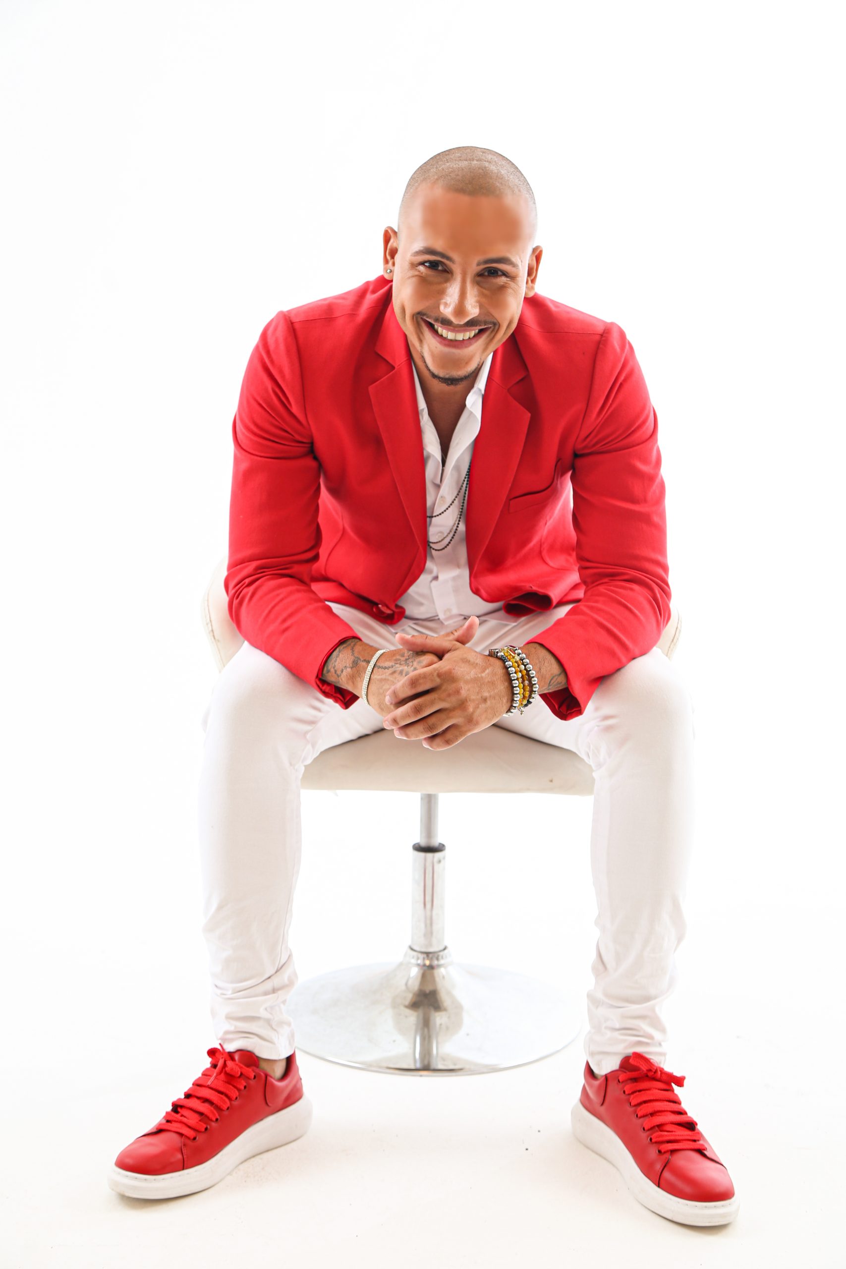 Gallak lança videoclipe oficial de “Esquece Essa Distância” Música