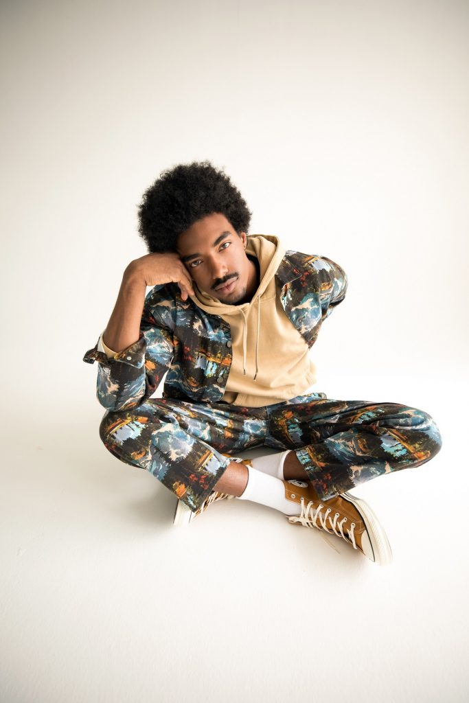 De trabalhador durante a pandemia a fenômeno global: Tai Verdes lança “TV”, seu disco de estreia