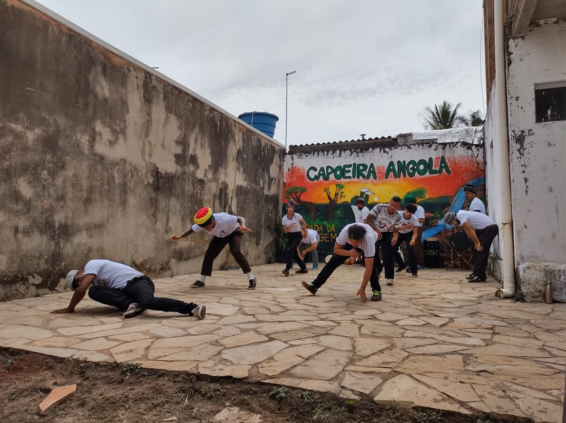 Casa de Cultura Telar oferece aulas de capoeirão gratuitas em parceira com Angoleiros do Sertão