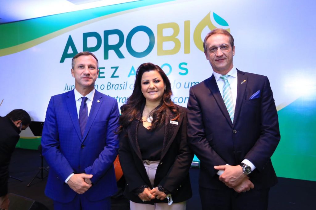 Ex-ministro da Agricultura, Francisco Turra assume presidência da Aprobio Colunismo Social