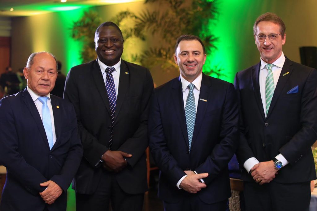 Ex-ministro da Agricultura, Francisco Turra assume presidência da Aprobio Colunismo Social