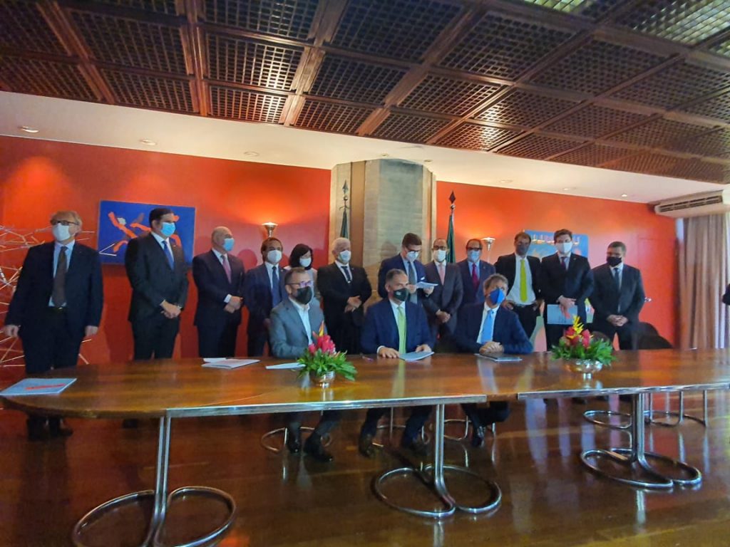 Ex-ministro da Agricultura, Francisco Turra assume presidência da Aprobio Colunismo Social