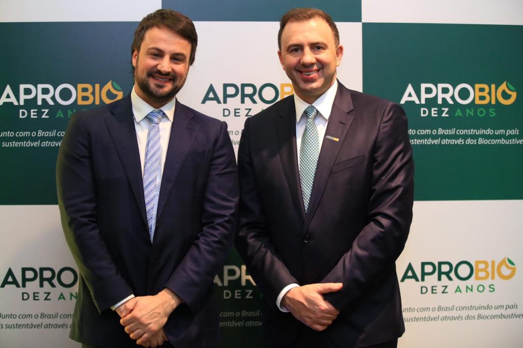 Ex-ministro da Agricultura, Francisco Turra assume presidência da Aprobio Colunismo Social