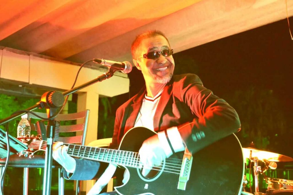 Canções que ouvimos e gostamos e ouvimos e gostamos de cantar Música