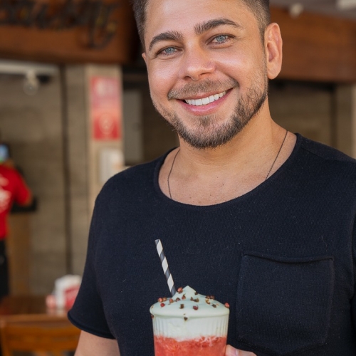 De olho nas Olimpíadas de Japão, bares se adaptam para atender os clientes