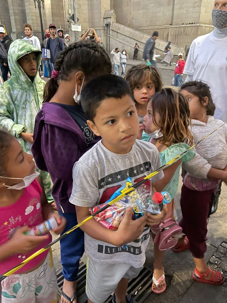 Festa de Cosme e Damião, em plena Praça da Sé