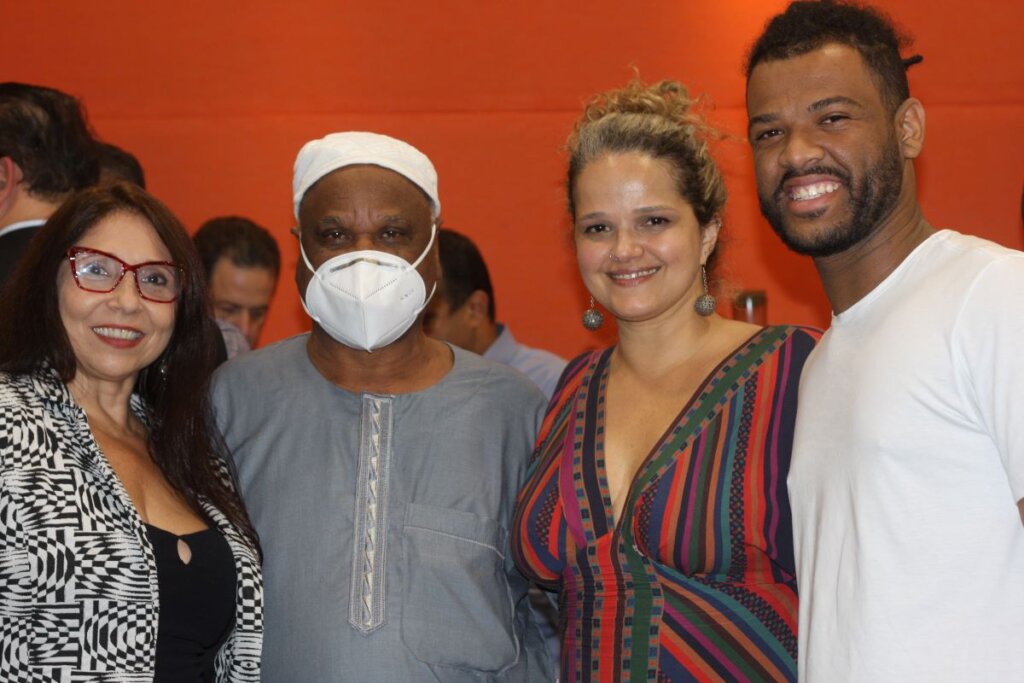 Noite concorrida por políticos no lançamento da Revista Rio Já Rio de janeiro