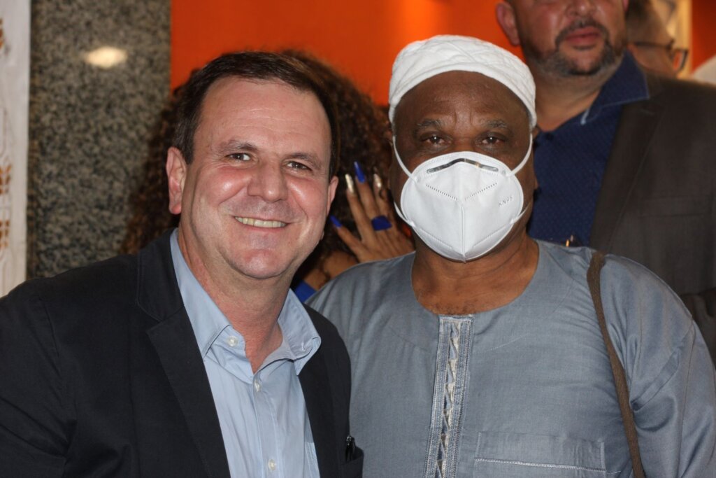 Noite concorrida por políticos no lançamento da Revista Rio Já Rio de janeiro